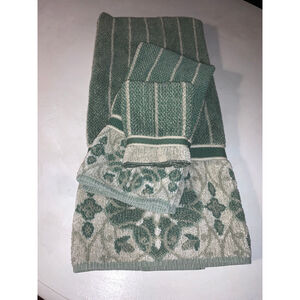 3 piece vintage Royal Velvet by Fieldcrest Green & White Striped Towel set
